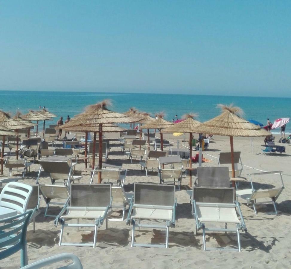 Вілла A Dimora Di Nene Марина-ді-Модіка Екстер'єр фото